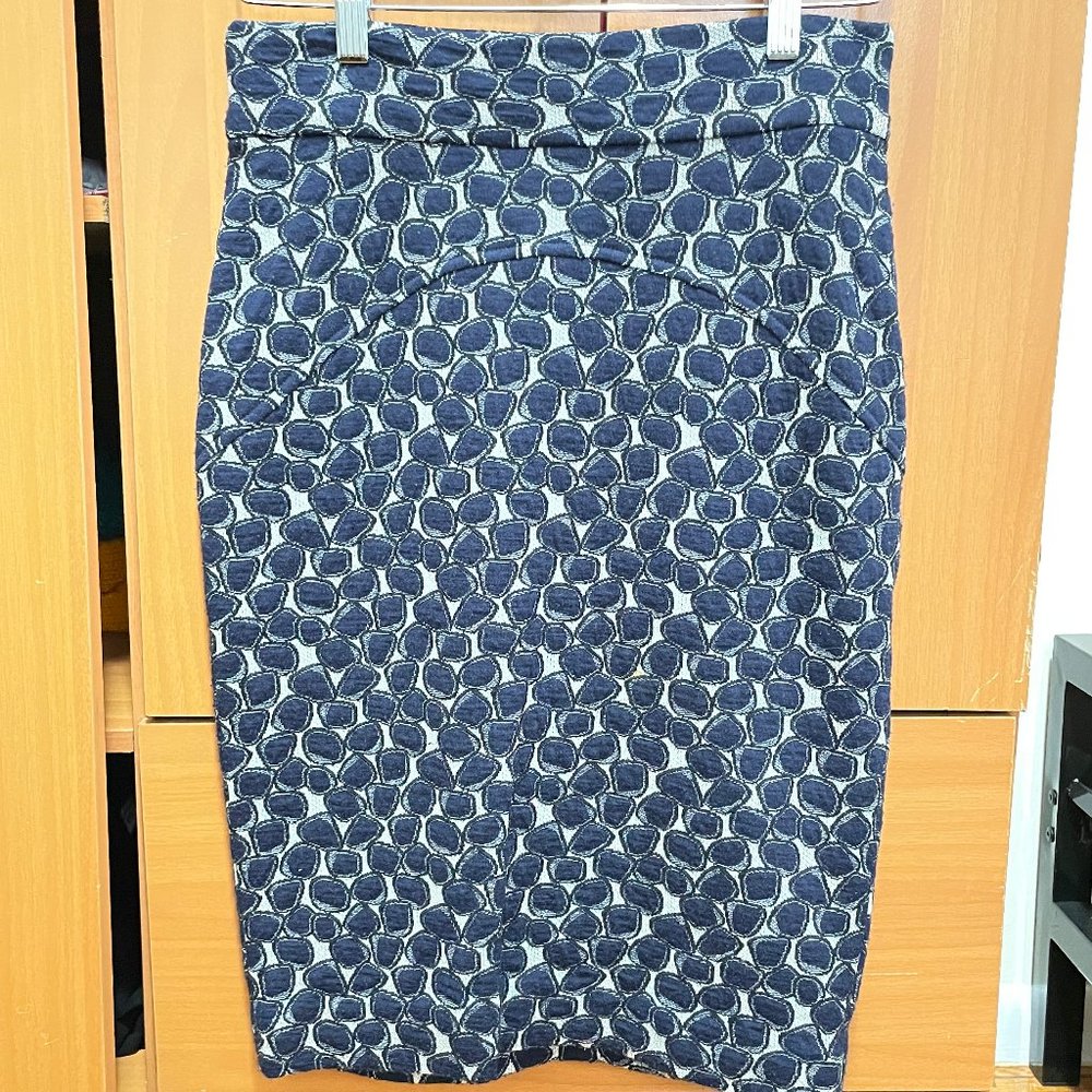 Diane Von Furstenberg Size 8 Knee High Pencil Skirt